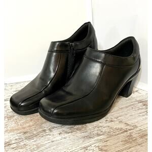 Clarks Bendable Heeled Leather Loafers